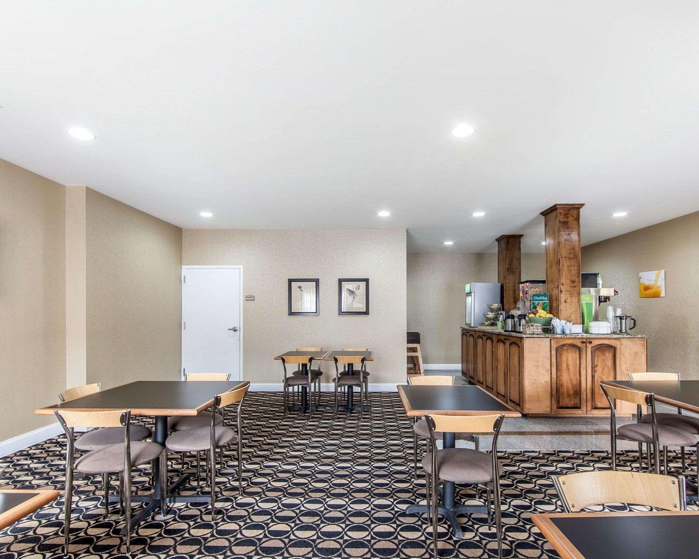 Bremen Quality Inn & Suites מראה חיצוני תמונה