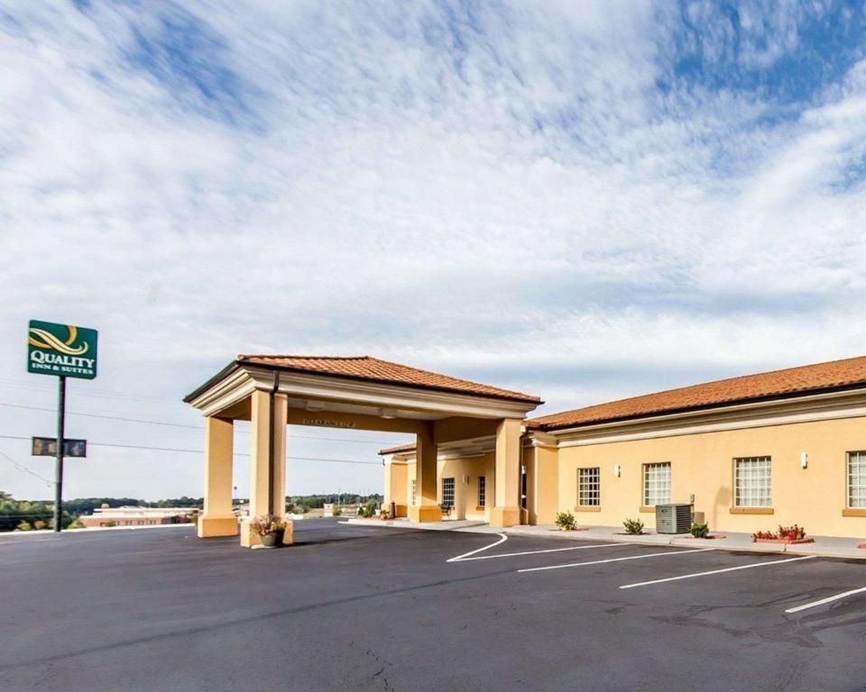 Bremen Quality Inn & Suites מראה חיצוני תמונה